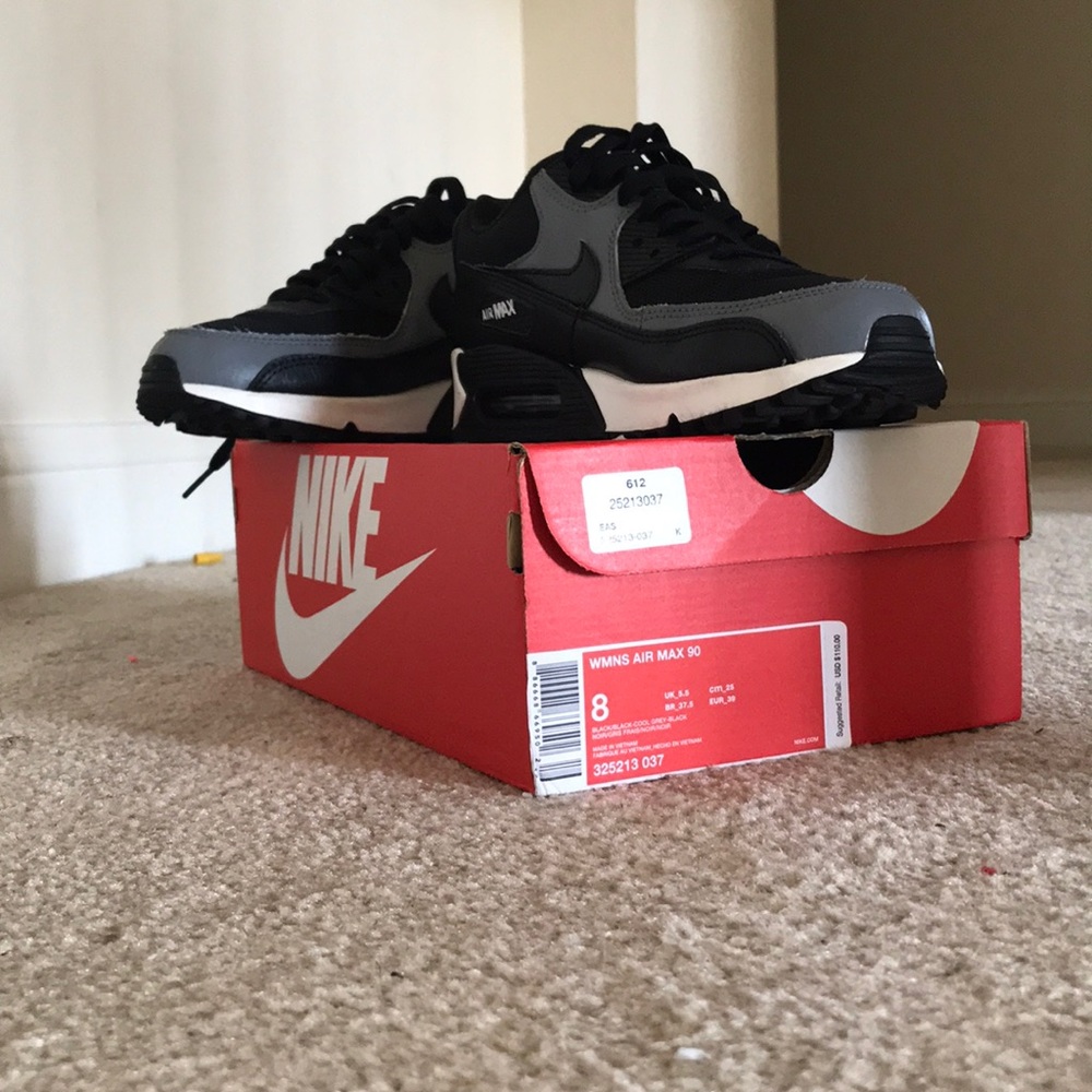 Black/grey/white women air max 90
